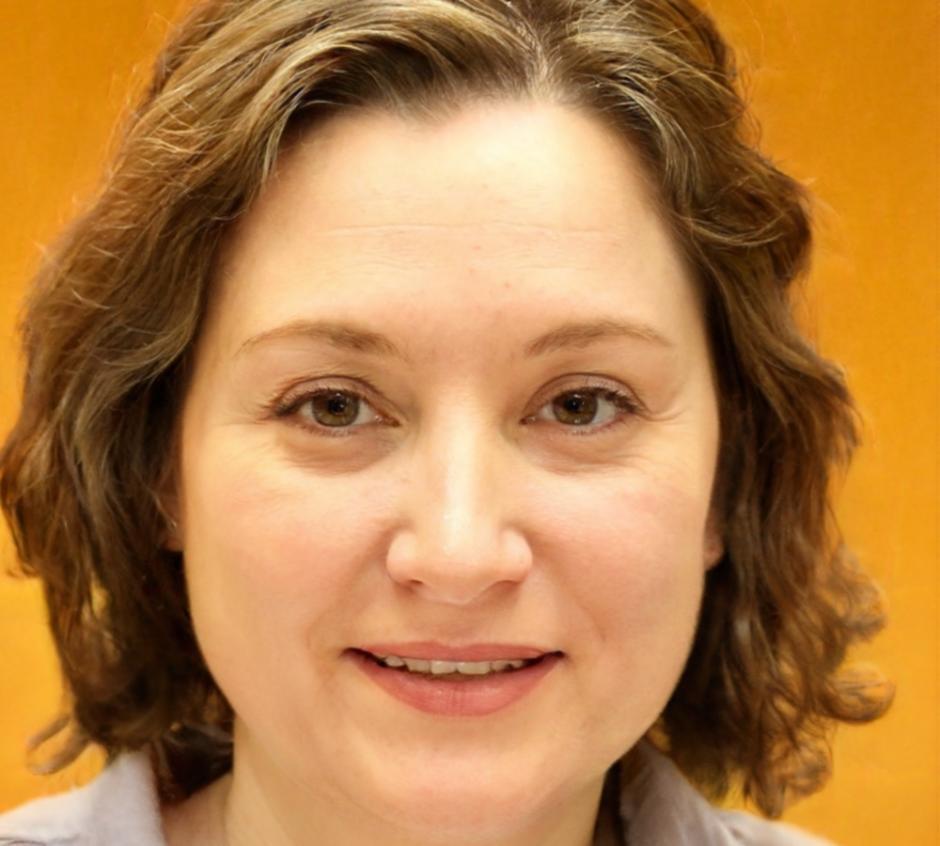 Portrait von Expertin für Budgetplanung und Teamführung